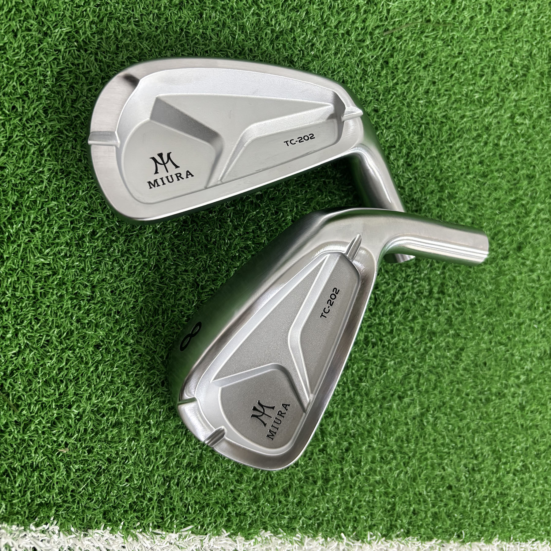 Miura Golf Iron TC-202 Forged #4-P Sets with shaft and grip - Image 3